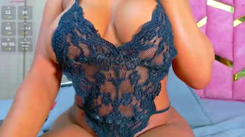 Snapshot of hornyhousekeeper_ chatting on 11-20-25, 01:33 Valentina online show from 11-20-25, 01:33