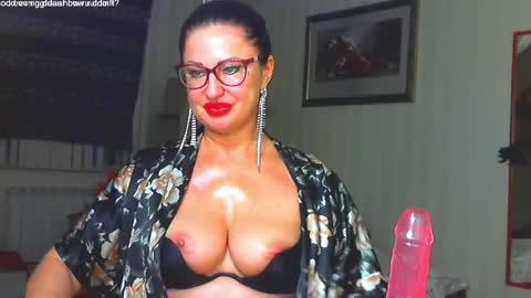 Monica online show from 02-21-25, 03:54