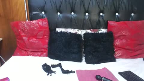 hornysnowie23x online show from 10-20-25, 09:26