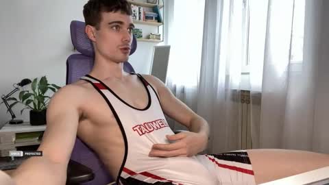 Snapshot of hornytwunk01 chatting on 11-17-25, 12:11 hornytwunk01 online show from 11-17-25, 12:11