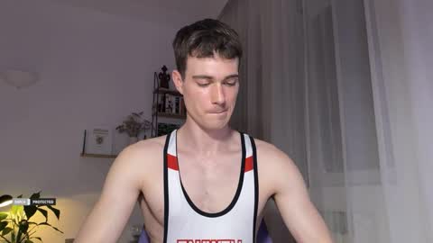 Snapshot of hornytwunk01 chatting on 11-19-25, 04:18 hornytwunk01 online show from 11-19-25, 04:18