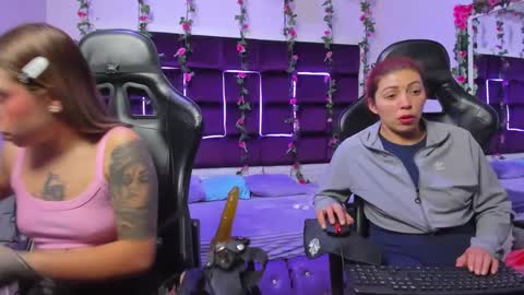 hornyy mom online show from 09-30-25, 02:11