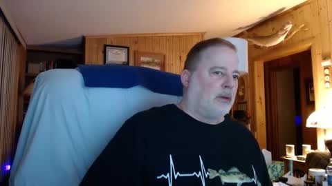 Snapshot of horsebigballs chatting on 02-03-25, 04:14 horsebigballs online show from 02-03-25, 04:14