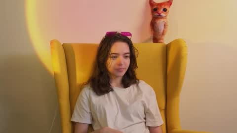 Mia online show from 10-04-25, 07:39
