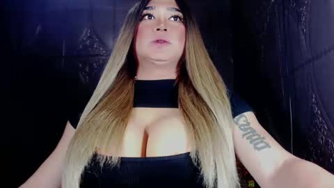 Snapshot of hosersecockselfsucker chatting on 03-10-25, 12:26 YOUR MAJESTY LUCY PEARL online show from 03-10-25, 12:26