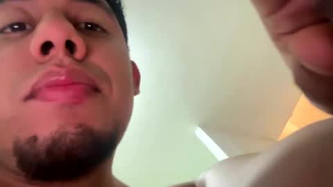 Snapshot of hot2512 chatting on 02-24-25, 03:33 hot2512 online show from 02-24-25, 03:33