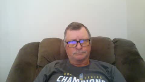 Snapshot of hot4tightholes chatting on 12-11-24, 02:11 hot4tightholes online show from 12-11-24, 02:11
