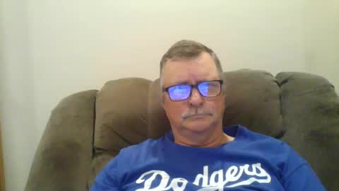 Snapshot of hot4tightholes chatting on 12-18-24, 06:14 hot4tightholes online show from 12-18-24, 06:14