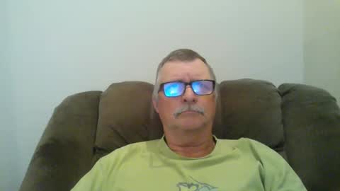 Snapshot of hot4tightholes chatting on 02-26-25, 02:25 hot4tightholes online show from 02-26-25, 02:25
