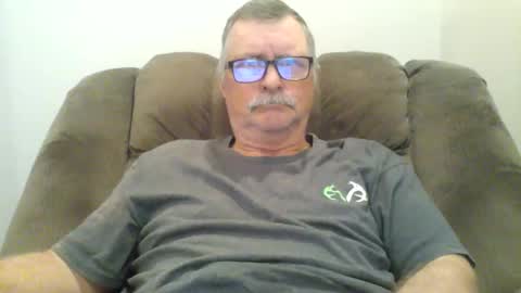 Snapshot of hot4tightholes chatting on 02-27-25, 02:32 hot4tightholes online show from 02-27-25, 02:32