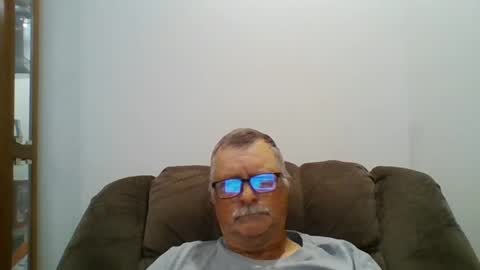 Snapshot of hot4tightholes chatting on 10-03-25, 01:08 hot4tightholes online show from 10-03-25, 01:08