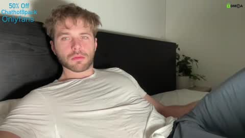 Snapshot of hot8pack01 chatting on 12-13-24, 03:49 Edward aka Wolf online show from 12-13-24, 03:49