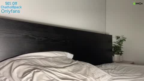 Snapshot of hot8pack01 chatting on 12-20-24, 07:17 Edward aka Wolf online show from 12-20-24, 07:17