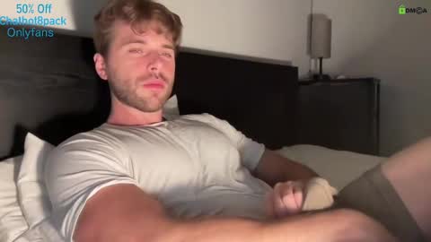 Snapshot of hot8pack01 chatting on 10-03-25, 05:26 Edward aka Wolf online show from 10-03-25, 05:26