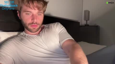 Snapshot of hot8pack01 chatting on 10-16-25, 09:49 Edward aka Wolf online show from 10-16-25, 09:49