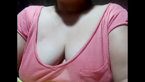 Snapshot of hot_boobs21 chatting on 01-13-25, 09:52 hot_boobs21 online show from 01-13-25, 09:52