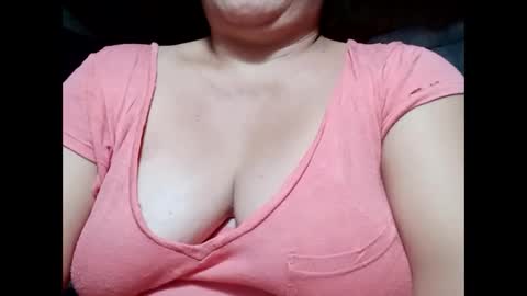 Snapshot of hot_boobs21 chatting on 01-26-25, 11:06 hot_boobs21 online show from 01-26-25, 11:06