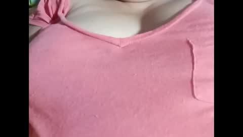 Snapshot of hot_boobs21 chatting on 02-08-25, 10:51 hot_boobs21 online show from 02-08-25, 10:51