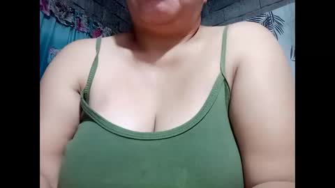 Snapshot of hot_boobs21 chatting on 10-09-25, 09:02 hot_boobs21 online show from 10-09-25, 09:02