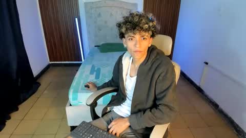 hot bunny online show from 11-25-25, 06:46