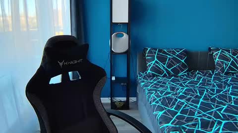 Snapshot of hot_cap_77 chatting on 04-11-26, 01:37 hot_cap_77 online show from 04-11-26, 01:37