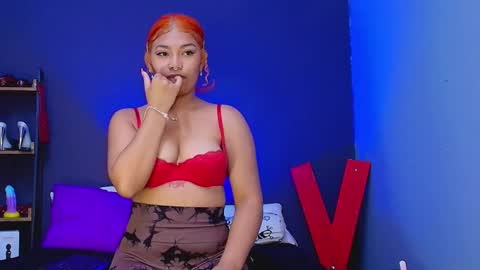 Snapshot of hot_chocolate_4u chatting on 02-12-25, 06:40 hot chocolate 4u online show from 02-12-25, 06:40