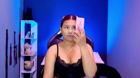 Snapshot of hot_chocolate_4u chatting on 09-23-25, 12:08 hot chocolate 4u online show from 09-23-25, 12:08