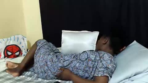 Milly online show from 10-10-25, 07:24