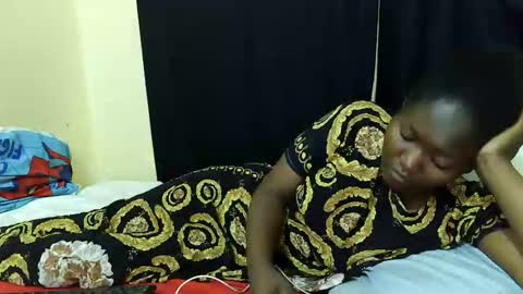 Milly online show from 10-21-25, 10:38