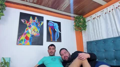 Snapshot of hot_duet chatting on 10-07-25, 02:14 hot_duet online show from 10-07-25, 02:14