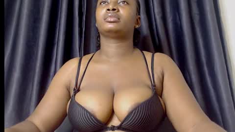 bianca online show from 12-19-25, 04:30