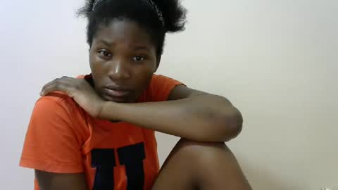 LONNAH online show from 02-02-25, 06:04