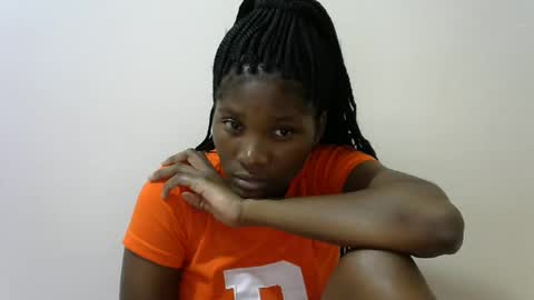 LONNAH online show from 02-11-25, 09:46