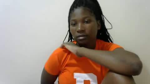 LONNAH online show from 02-12-25, 01:19