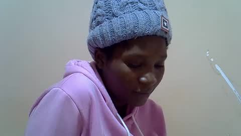 LONNAH online show from 09-22-25, 03:36