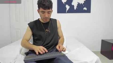 Maiky online show from 10-01-25, 12:11