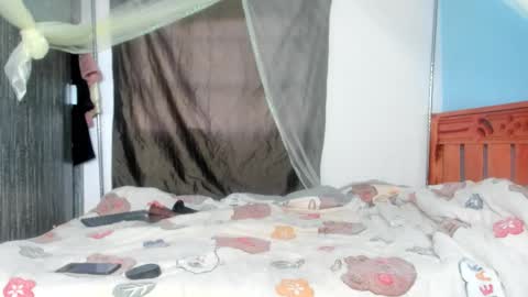 hot_moxie online show from 10-20-25, 03:29