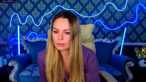 hot_natallie online show from 11-19-25, 02:06