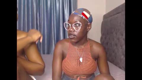 Hot petite online show from 10-16-25, 06:42