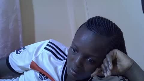 Snapshot of hot_raylah chatting on 01-19-26, 03:10 RAYLAH online show from 01-19-26, 03:10