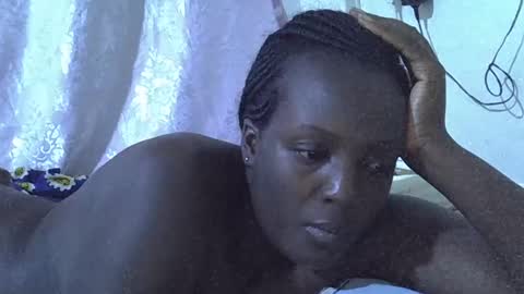 Snapshot of hot_raylah chatting on 02-20-26, 01:46 RAYLAH online show from 02-20-26, 01:46