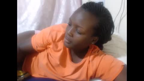 Snapshot of hot_raylah chatting on 02-25-26, 10:52 RAYLAH online show from 02-25-26, 10:52