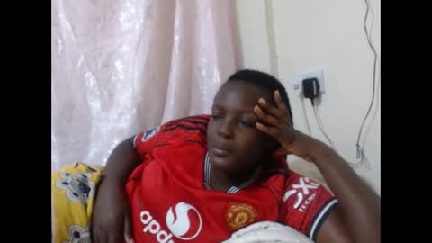 Snapshot of hot_raylah chatting on 03-03-26, 04:13 RAYLAH online show from 03-03-26, 04:13