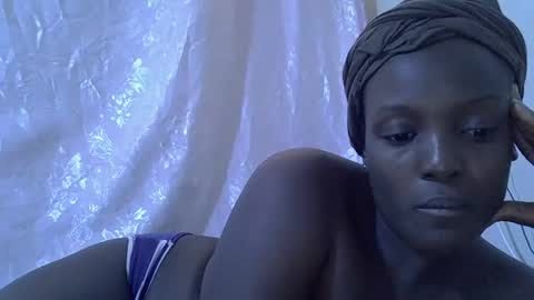 Snapshot of hot_raylah chatting on 04-02-26, 10:02 RAYLAH online show from 04-02-26, 10:02