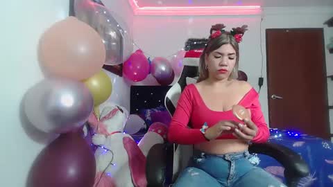 Snapshot of hot_sexy_bunny chatting on 12-11-24, 01:06 hot sexy bunny online show from 12-11-24, 01:06