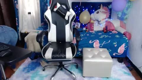 Snapshot of hot_sexy_bunny chatting on 01-28-25, 12:32 hot sexy bunny online show from 01-28-25, 12:32