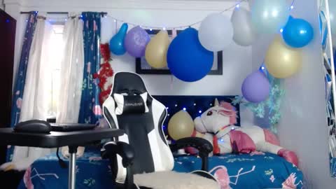 Snapshot of hot_sexy_bunny chatting on 01-29-25, 12:35 hot sexy bunny online show from 01-29-25, 12:35