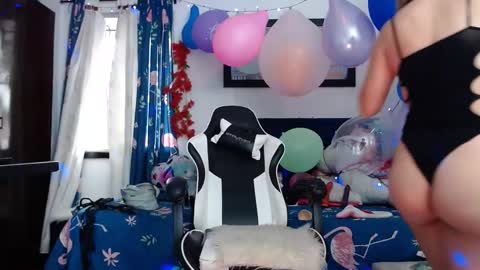 Snapshot of hot_sexy_bunny chatting on 02-04-25, 03:36 hot sexy bunny online show from 02-04-25, 03:36