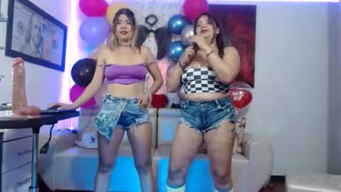 Snapshot of hot_sexy_bunny chatting on 11-21-25, 02:16 hot sexy bunny online show from 11-21-25, 02:16