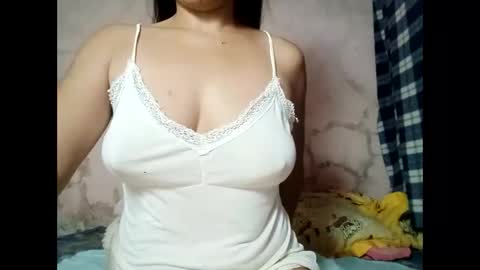 hot_warrios247 online show from 01-28-25, 05:43